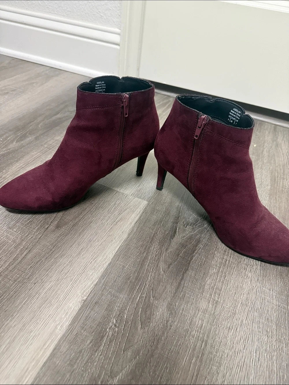 Kelly & Katie Wine Suede Pointed Ankle Booties with Side Zip 9M